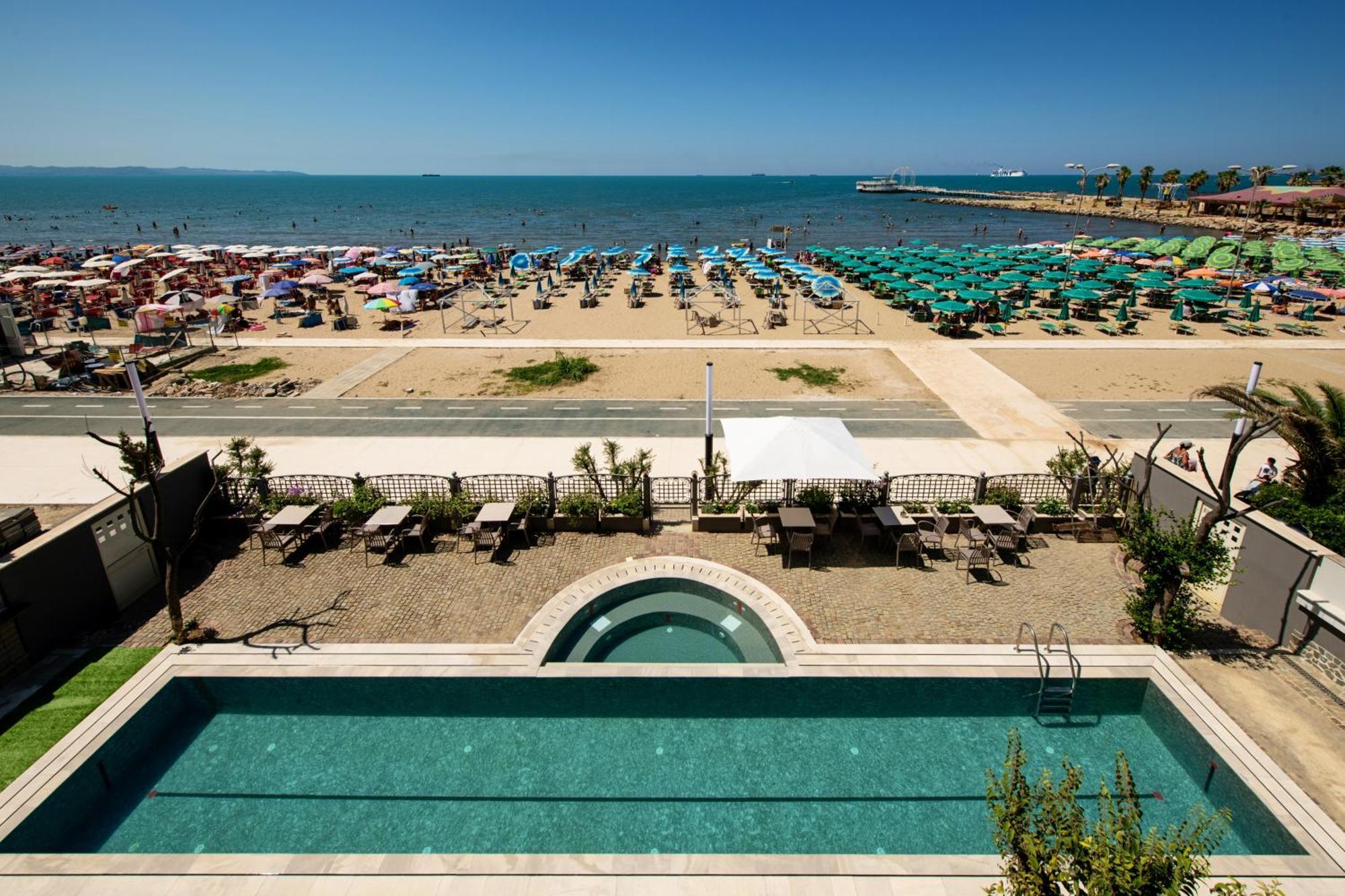 Hotel Vila 11 Дуррес Екстер'єр фото