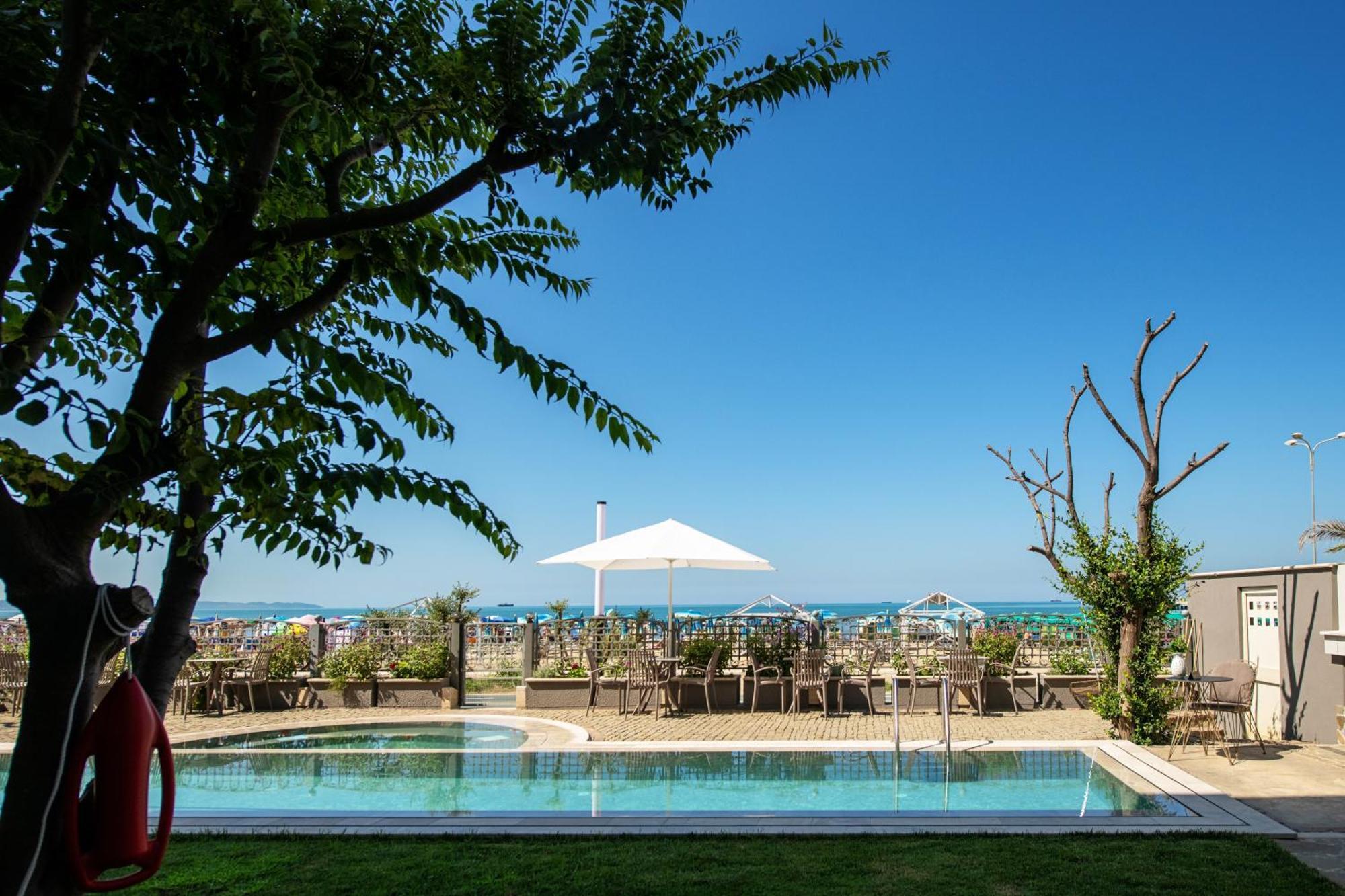 Hotel Vila 11 Дуррес Екстер'єр фото