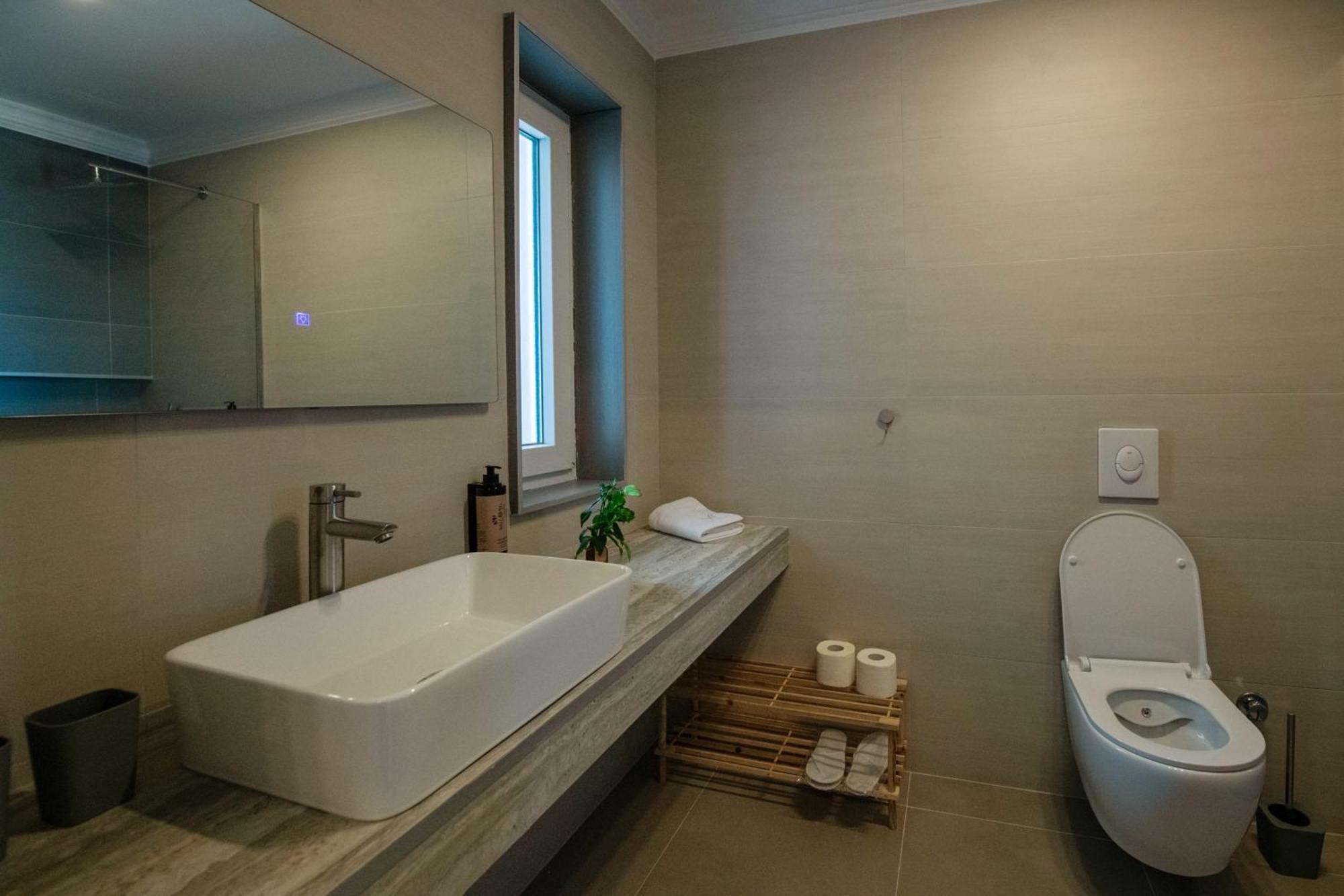 Hotel Vila 11 Дуррес Екстер'єр фото